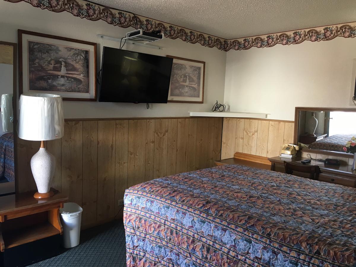 Skyliner Motel Stroud Eksteriør billede