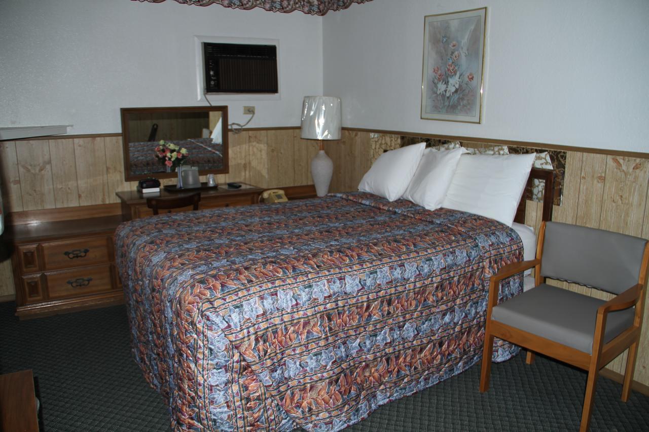 Skyliner Motel Stroud Eksteriør billede