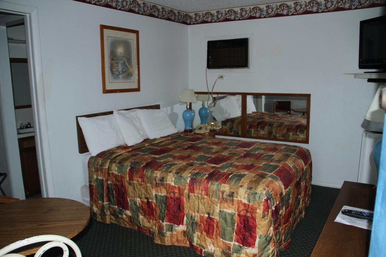 Skyliner Motel Stroud Eksteriør billede