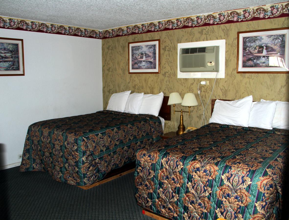 Skyliner Motel Stroud Eksteriør billede