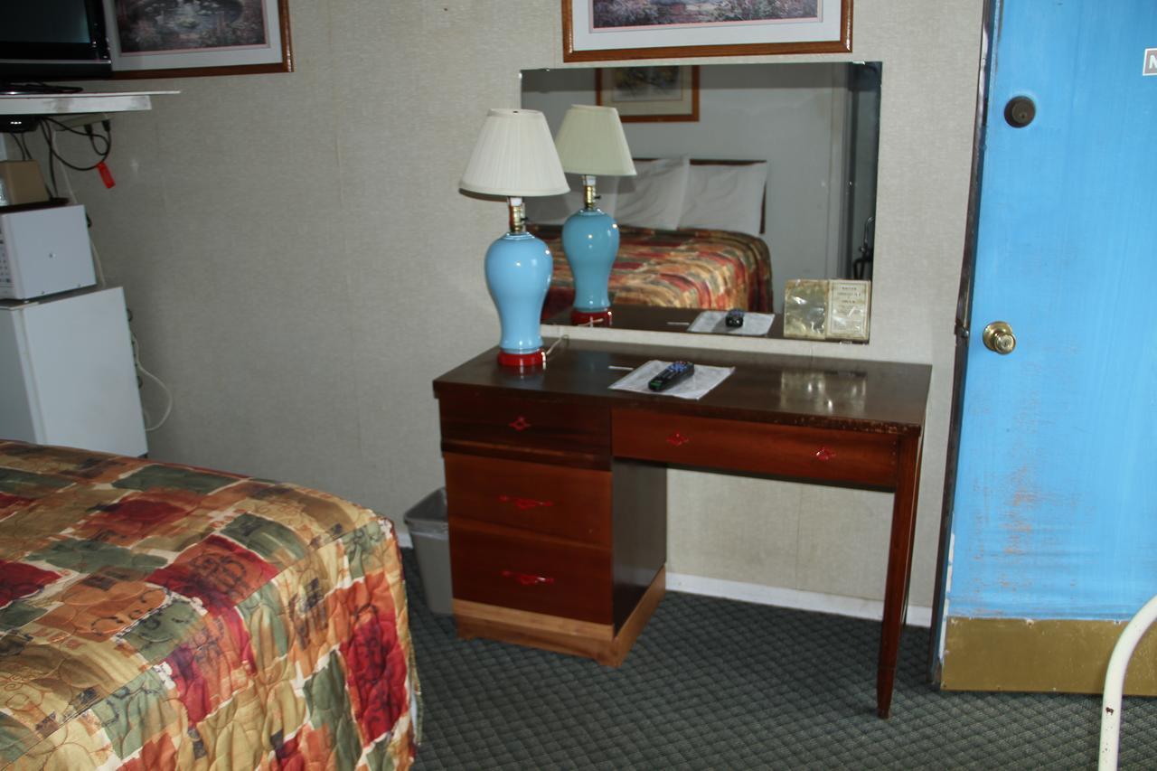 Skyliner Motel Stroud Eksteriør billede