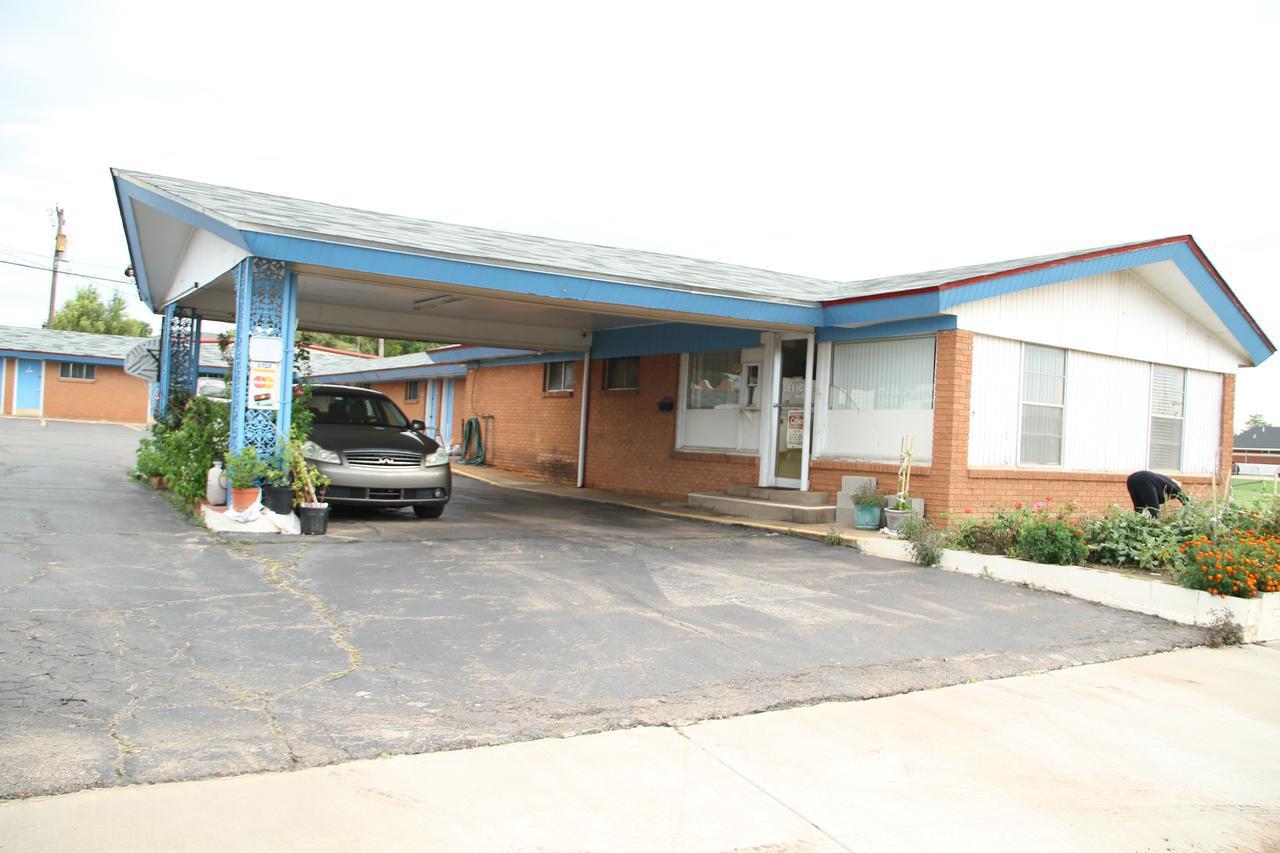 Skyliner Motel Stroud Eksteriør billede