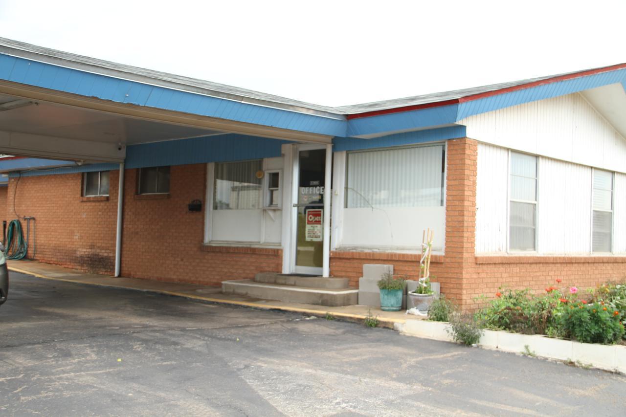 Skyliner Motel Stroud Eksteriør billede